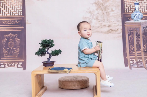 孟津宝宝打喷嚏流清水鼻涕